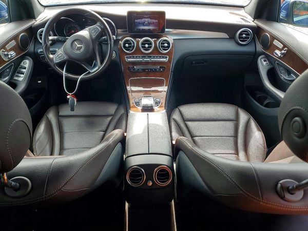 2017 MERCEDES-BENZ GLC