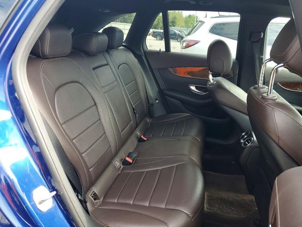 2017 MERCEDES-BENZ GLC