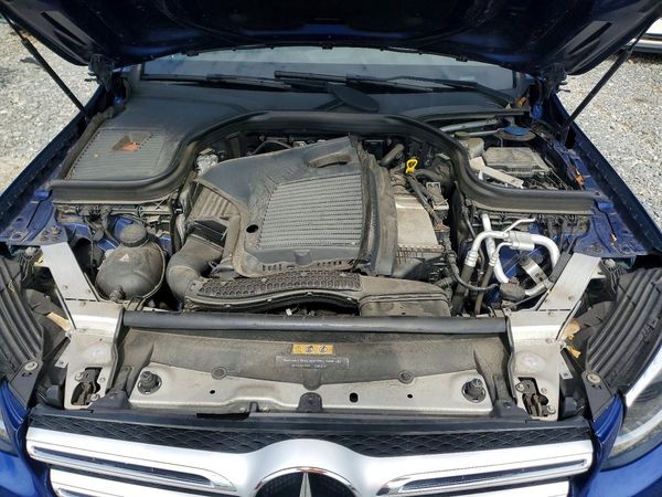 2017 MERCEDES-BENZ GLC