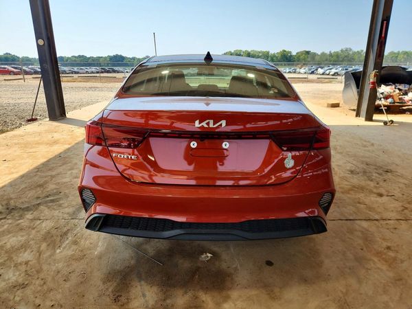 2024 KIA FORTE