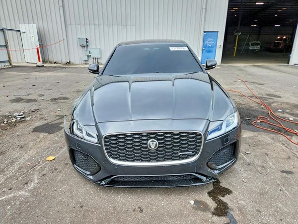 2024 JAGUAR XF