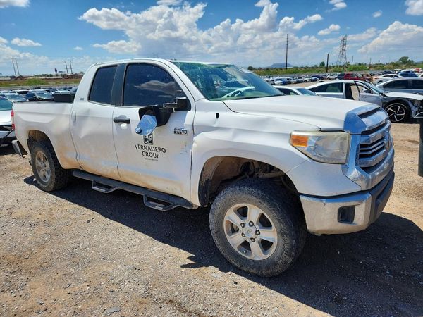 2016 TOYOTA TUNDRA