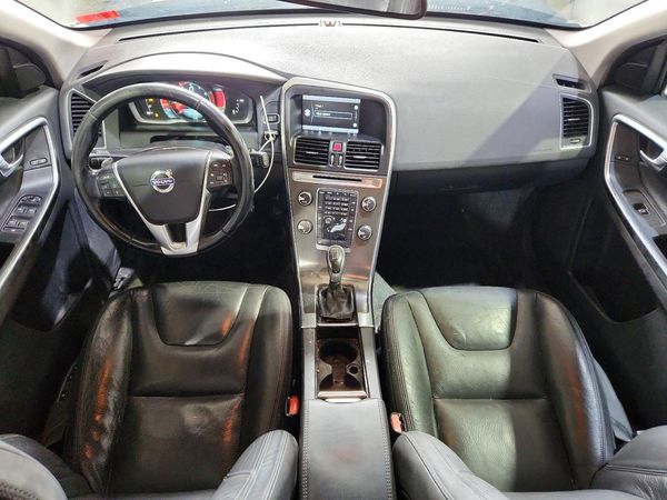 2014 VOLVO XC60