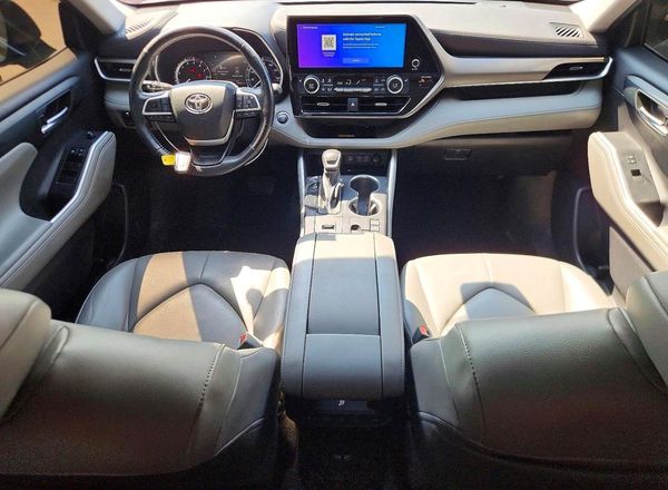 2023 TOYOTA HIGHLANDER