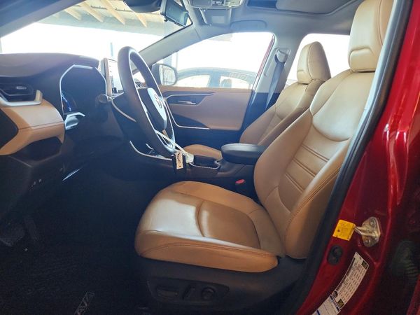 2019 TOYOTA RAV4