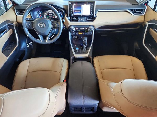 2019 TOYOTA RAV4