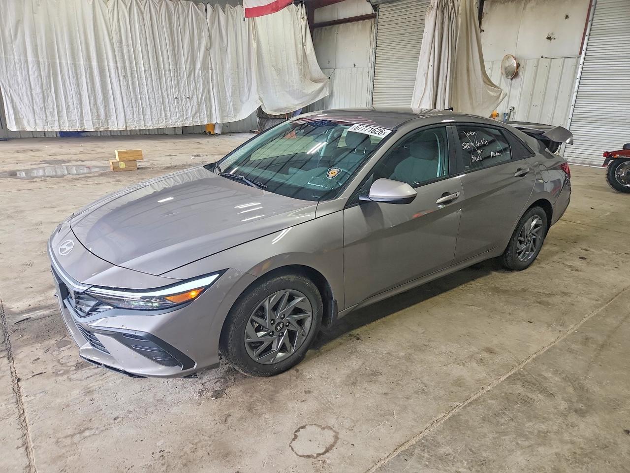 2024 HYUNDAI ELANTRA