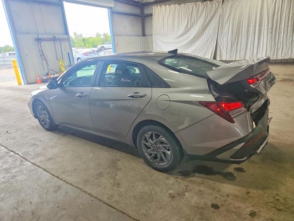 2024 HYUNDAI ELANTRA