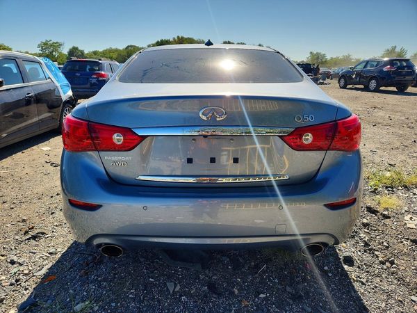 2015 INFINITI Q50