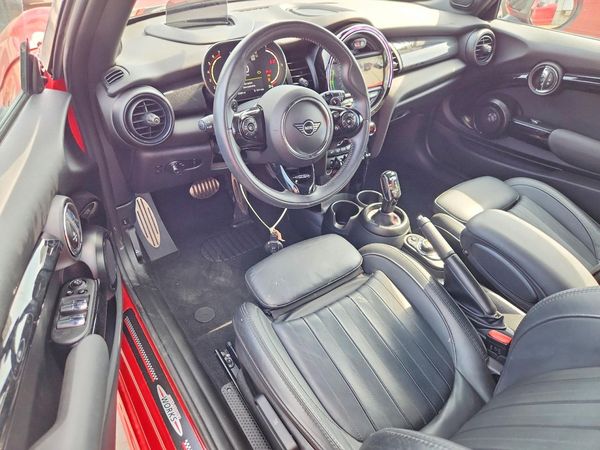 2021 MINI COOPER