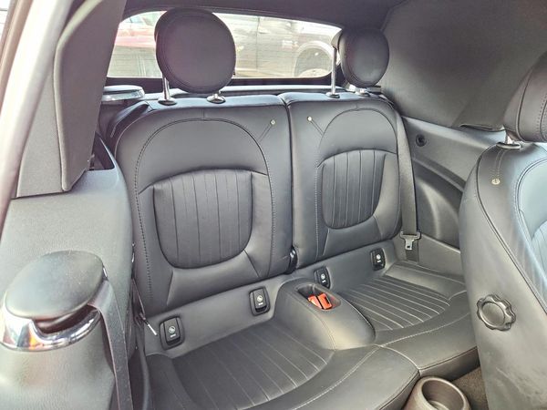 2021 MINI COOPER