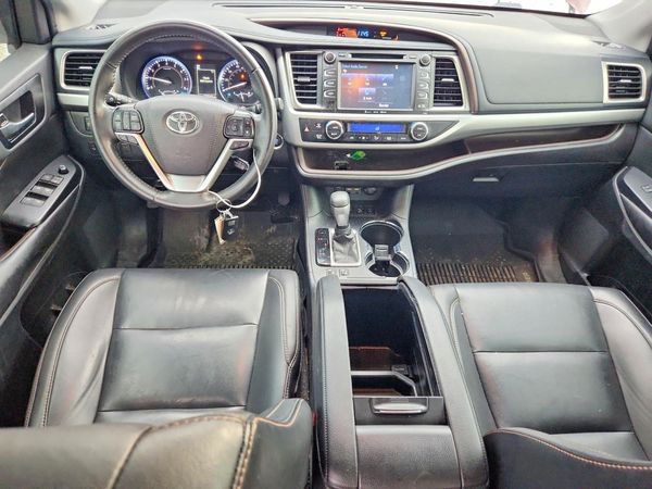 2019 TOYOTA HIGHLANDER SE/XLE