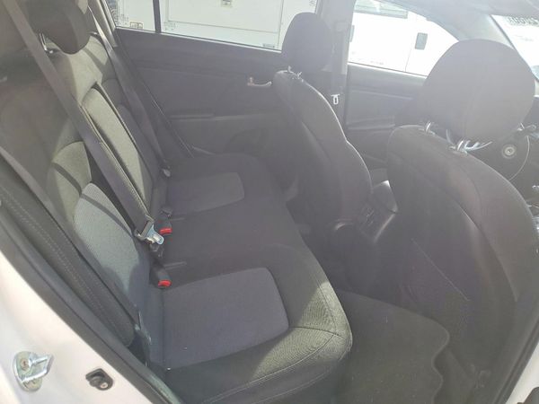 2016 KIA SPORTAGE LX w/Popular Pkg