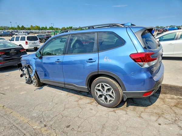 2023 SUBARU FORESTER