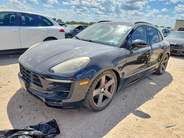 2017 PORSCHE MACAN