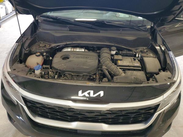 2022 KIA SELTOS SX, SX Sunroof Pkg — Engine bay