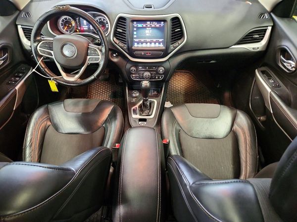 2018 JEEP CHEROKEE Latitude Plus