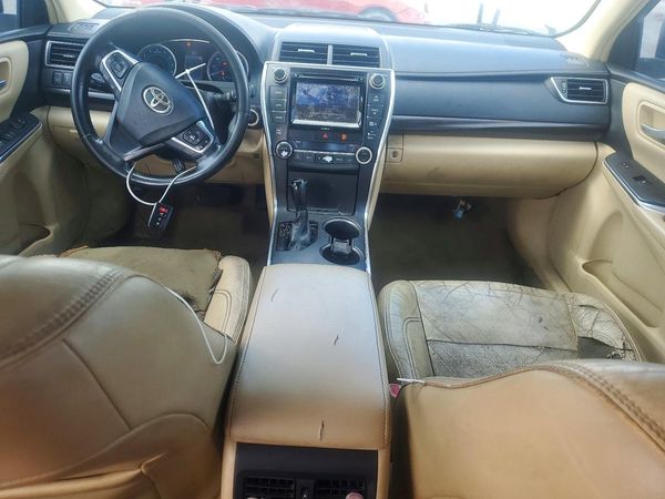 2016 TOYOTA CAMRY