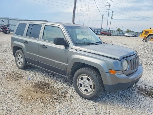 2013 JEEP PATRIOT Sport — Passenger 3/4