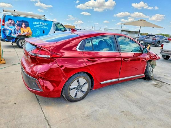 2022 HYUNDAI IONIQ
