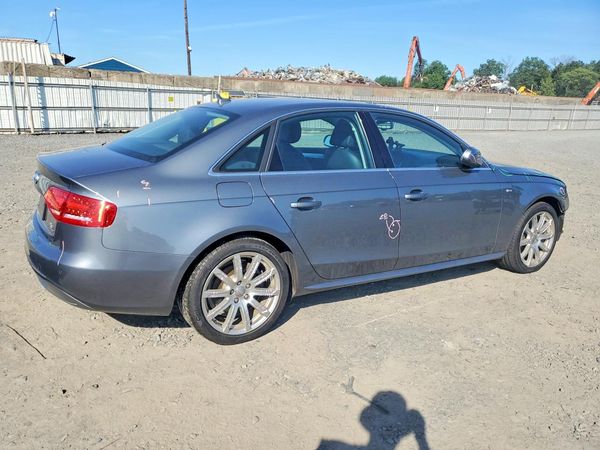 2012 AUDI A4 quattro Premium Plus