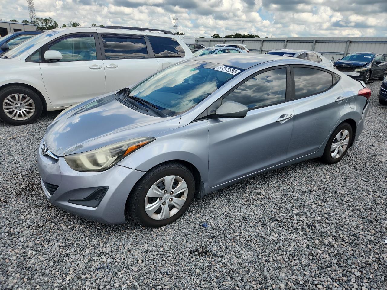 2016 HYUNDAI ELANTRA