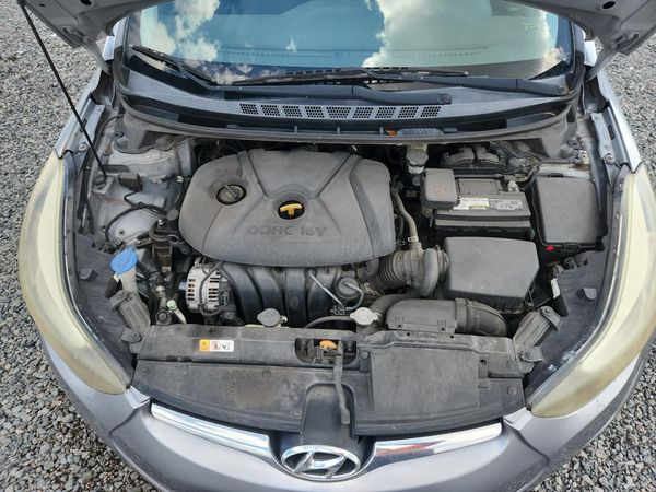 2016 HYUNDAI ELANTRA