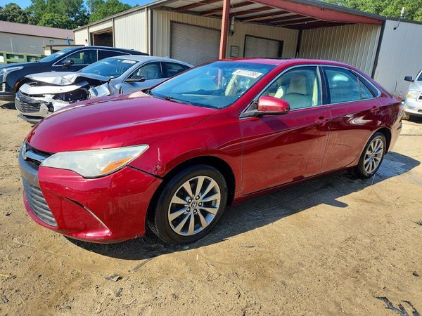 2015 TOYOTA CAMRY