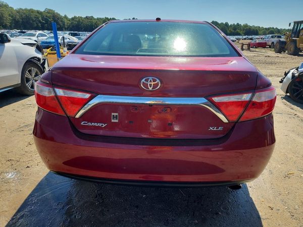2015 TOYOTA CAMRY