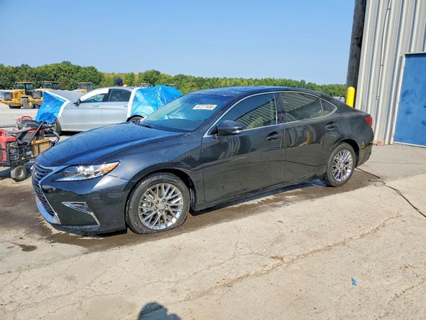 2016 LEXUS ES