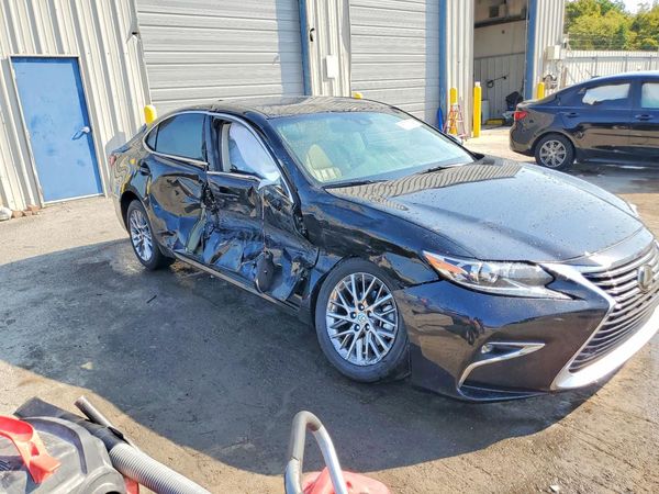 2016 LEXUS ES