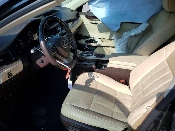 2016 LEXUS ES