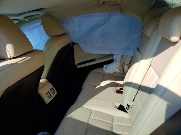 2016 LEXUS ES