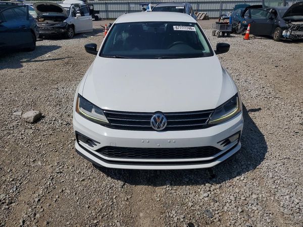 2018 VOLKSWAGEN JETTA