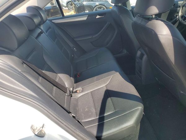 2018 VOLKSWAGEN JETTA