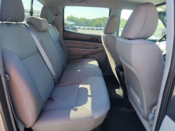 2015 TOYOTA TACOMA Delux Grade
