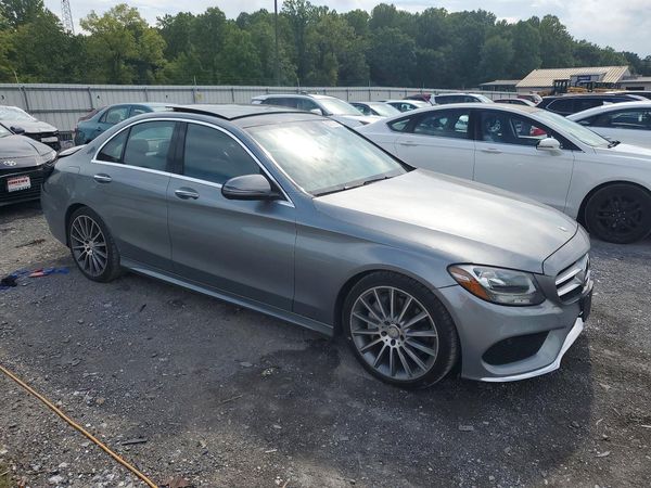 2016 MERCEDES-BENZ C — Passenger 3/4