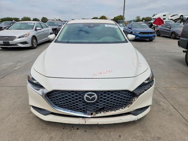 2022 MAZDA 3 Select Package