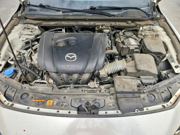 2022 MAZDA 3 Select Package