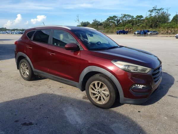 2016 HYUNDAI TUCSON