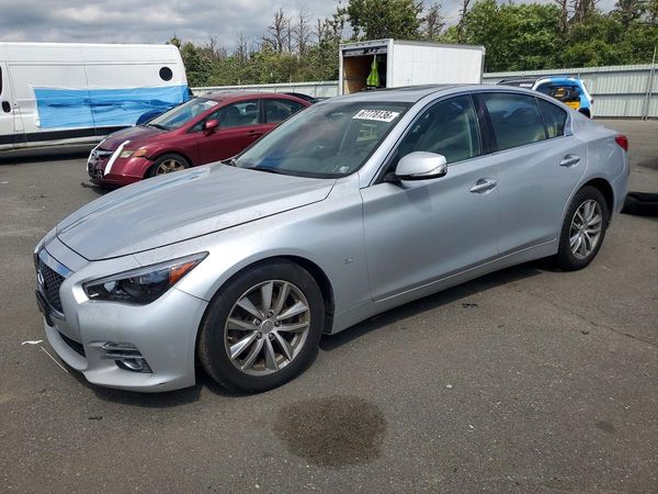 2015 INFINITI Q50