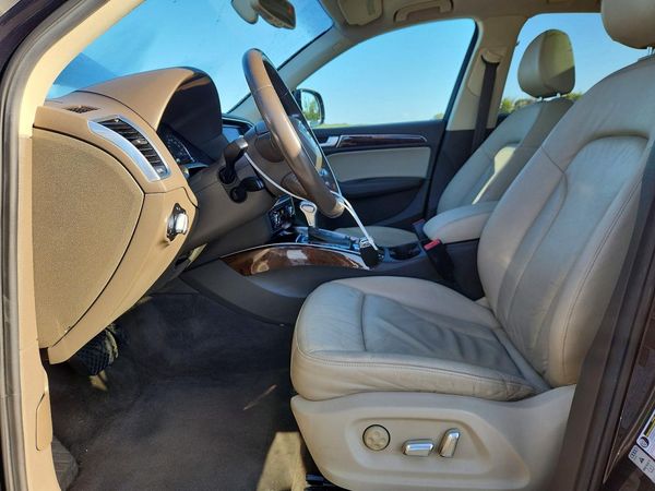 2013 AUDI Q5 Premium Plus
