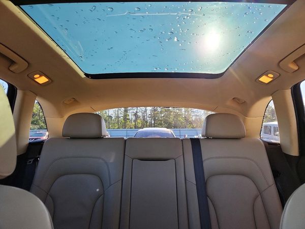 2013 AUDI Q5 Premium Plus