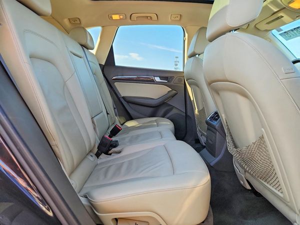 2013 AUDI Q5 Premium Plus