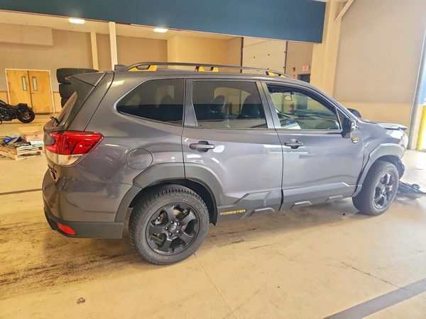 2023 SUBARU FORESTER