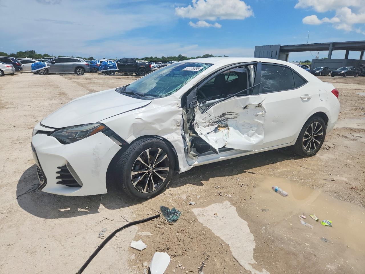 2017 TOYOTA COROLLA