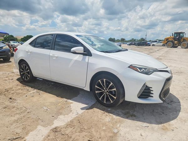 2017 TOYOTA COROLLA