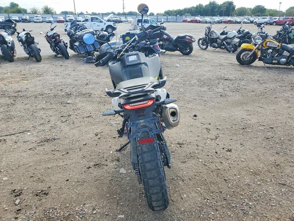 2023 HUSQVARNA NORDEN 901 — DIRR