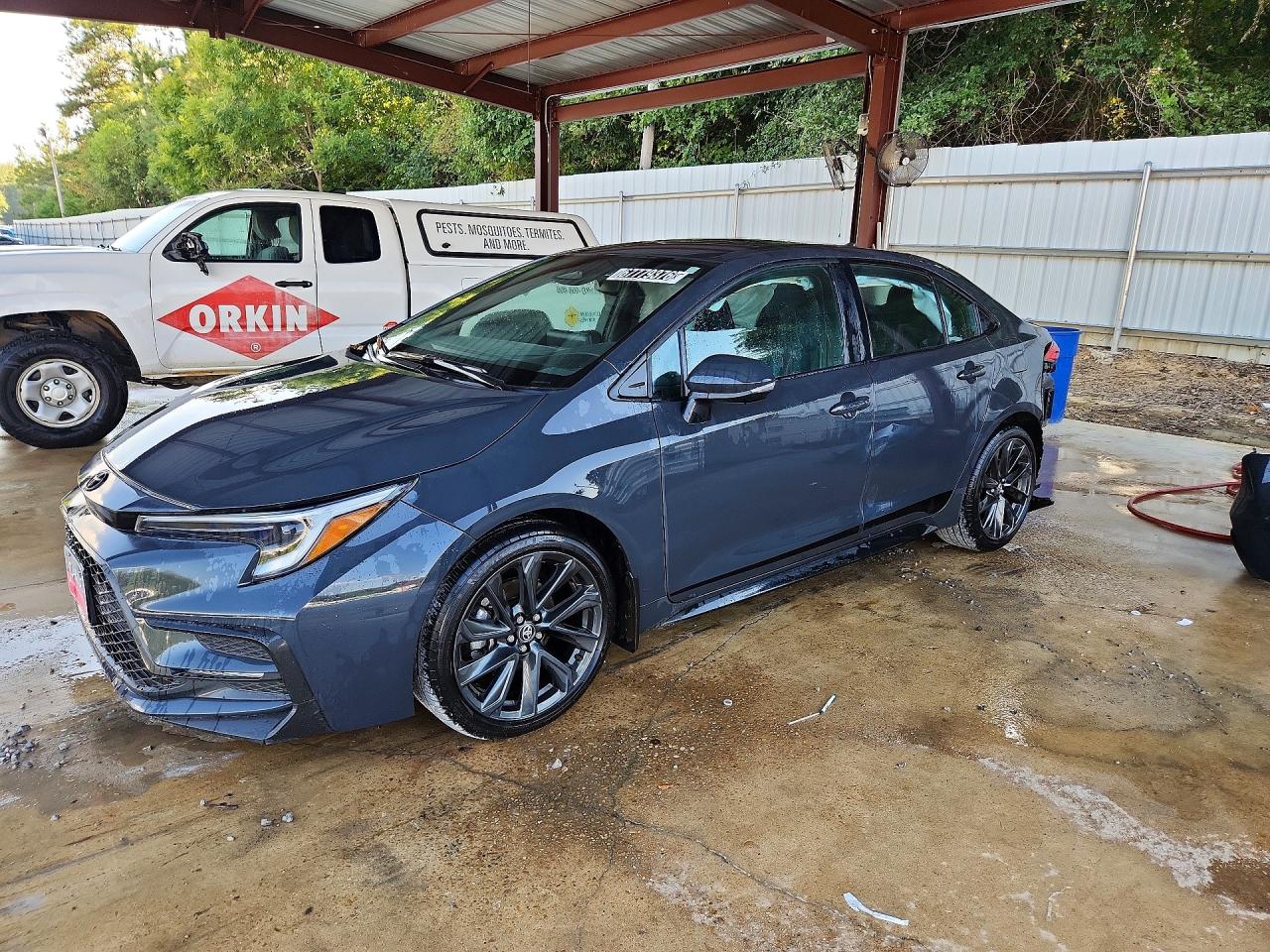 2025 TOYOTA COROLLA SE — Front 3/4