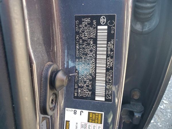 2015 TOYOTA PRIUS
